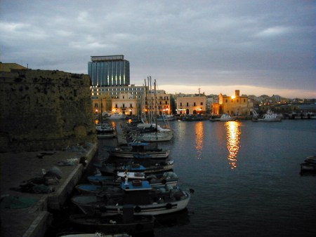 Porto piccolo tramonto