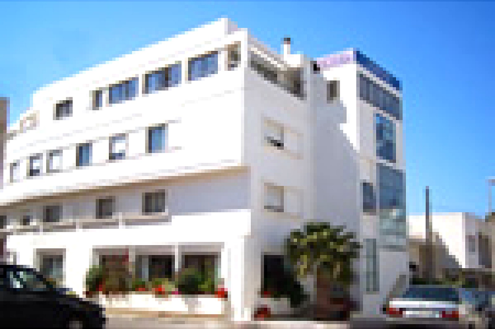 Hotel Albania - foto 1